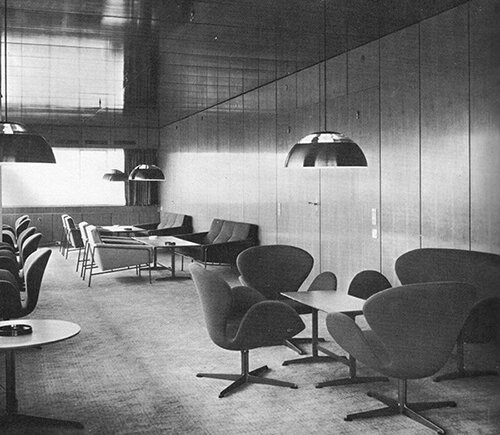 175 ARNE JACOBSEN floor lamp from the SAS Royal Hotel